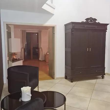 V1p Villa *